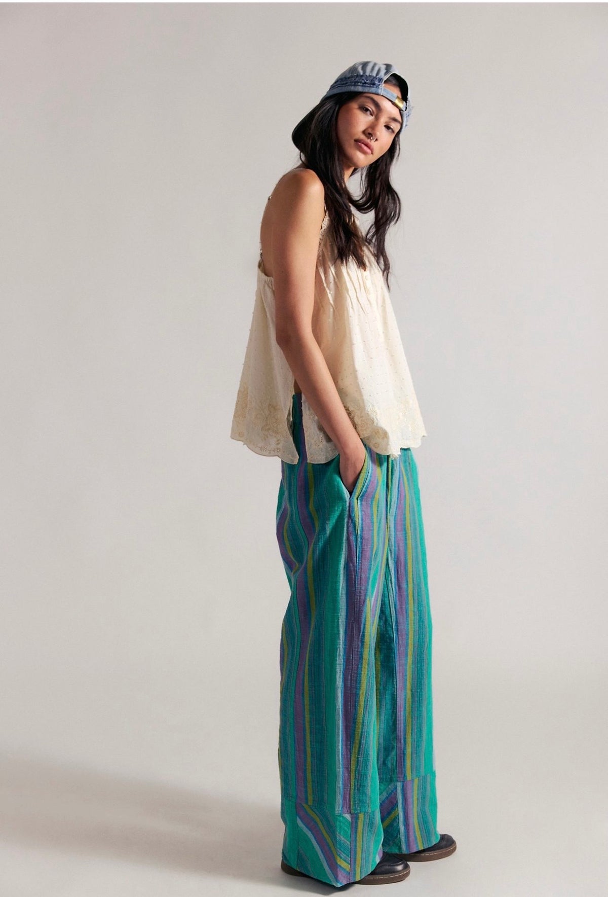 Linen Striped Pull - On Pants