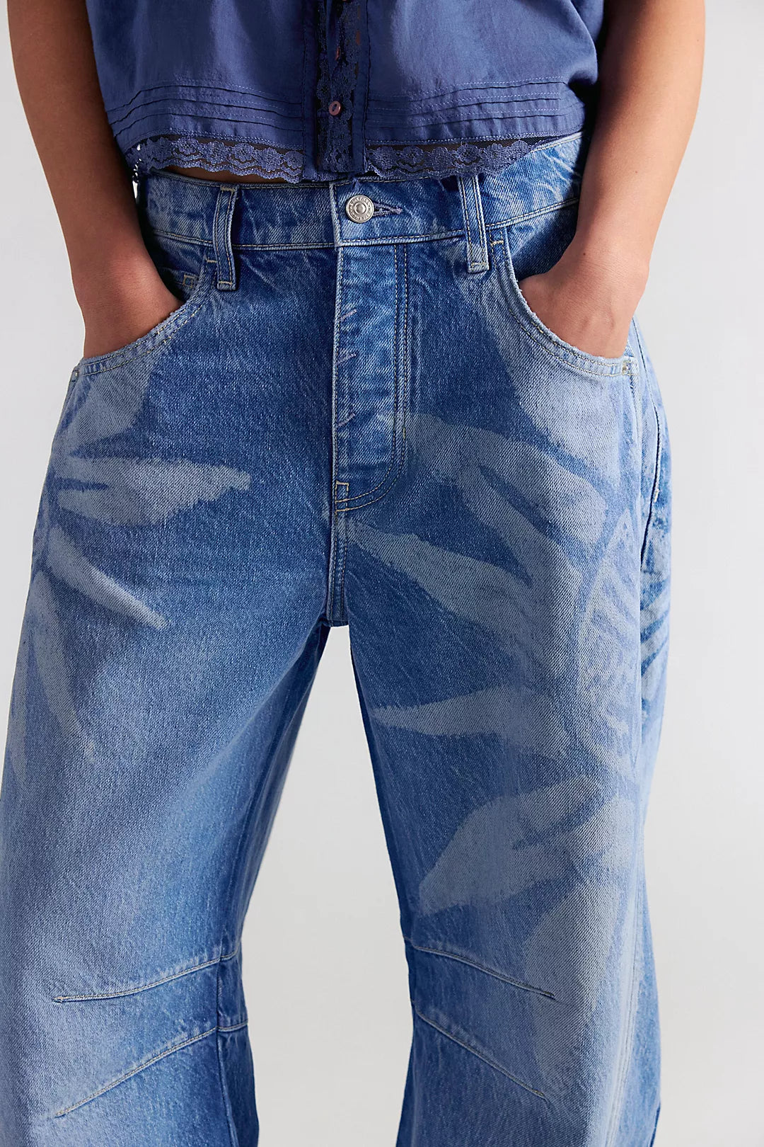 Good Luck Printed Barrel Jeans Sunny