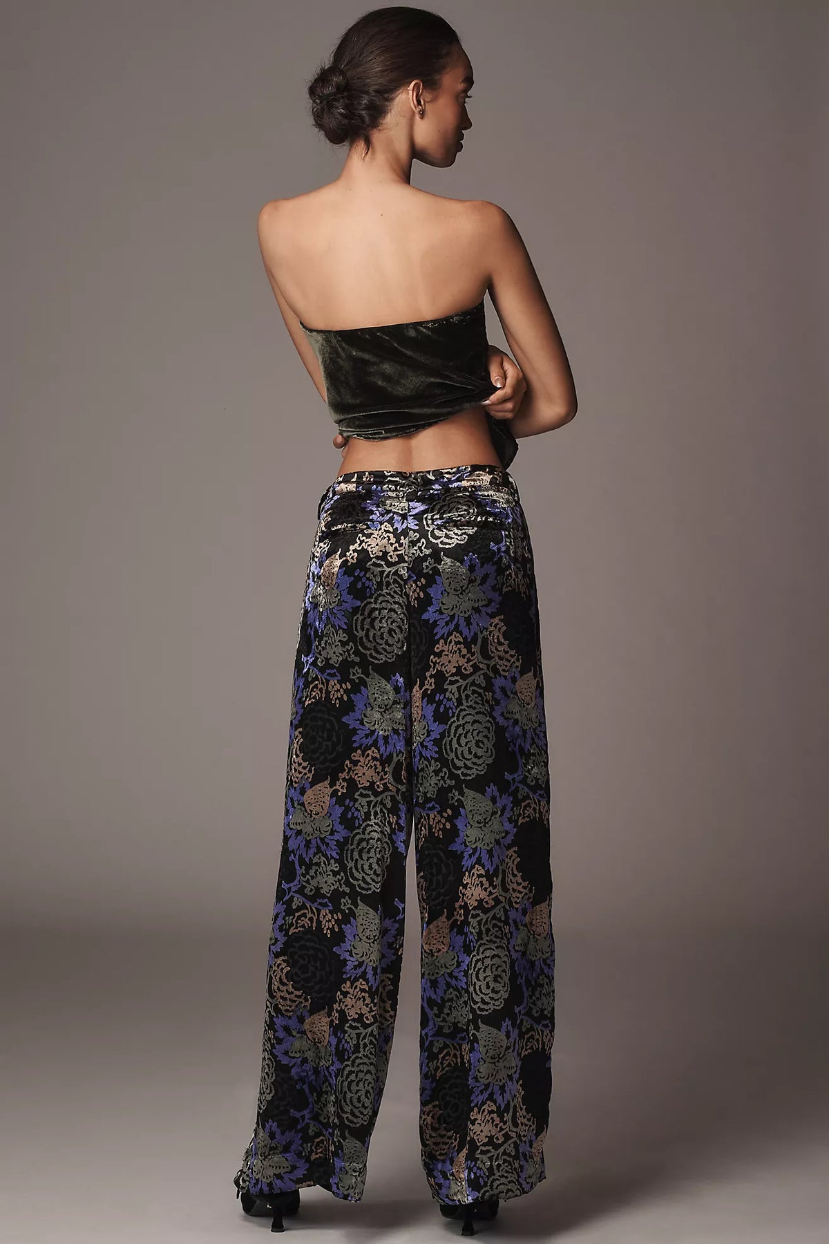 Low Rise Printed Pleated Pants
