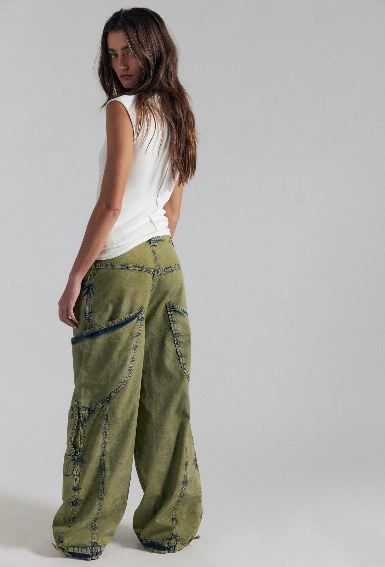 Juniper Slouchy Cargo Pantos Green