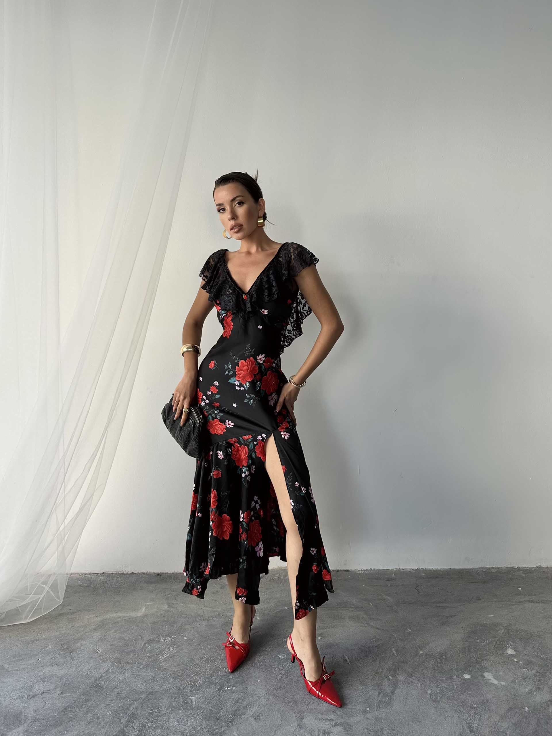 Alina Yırtmaçlı Elbise Siyah