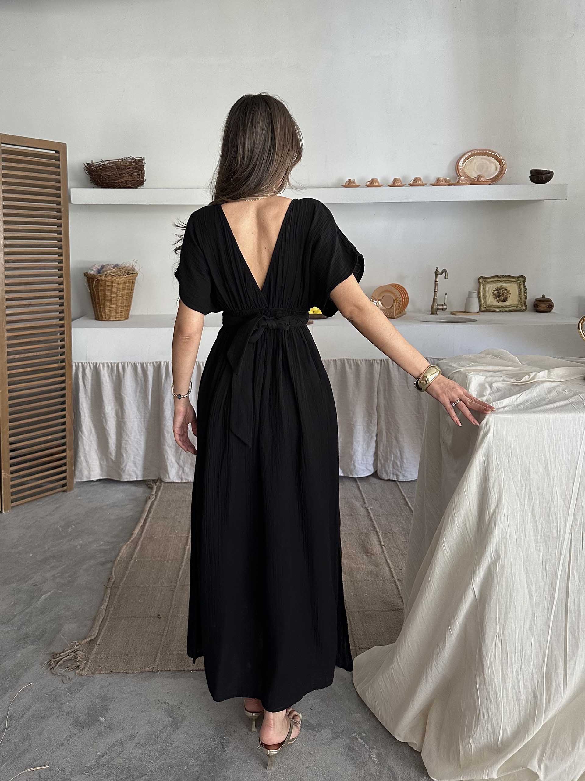 Emmy V Yaka Müslin Kumaş Elbise Siyah