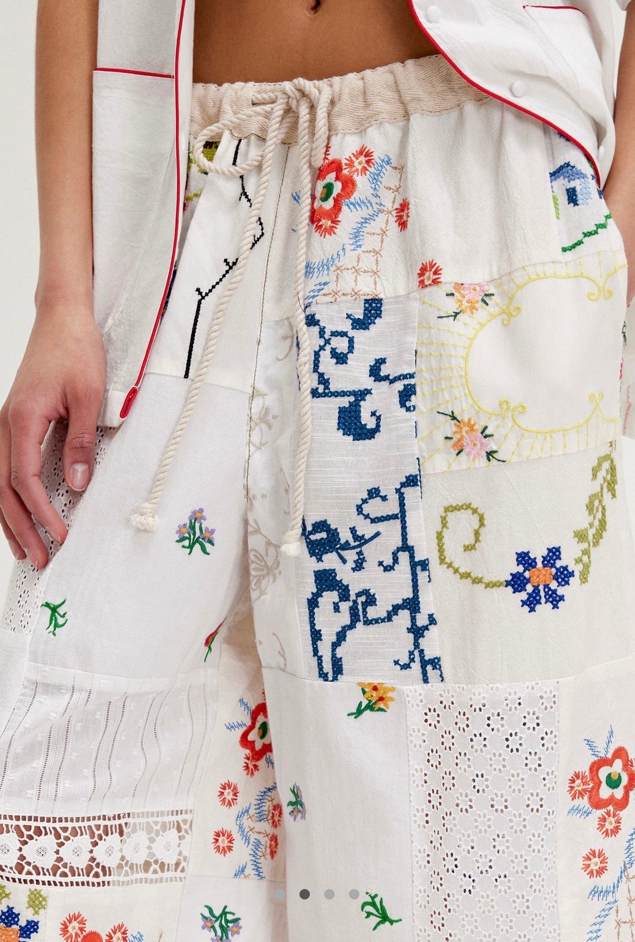 İthal Nakış İşlemeli Pantolon