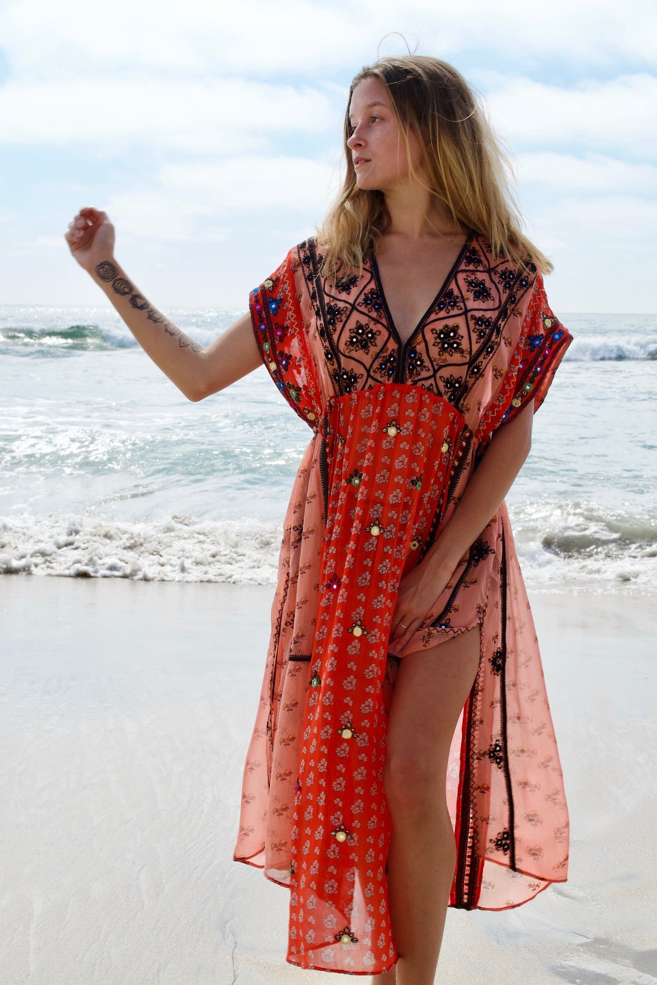 Fp Etnik Desenli İşlemeli Elbise