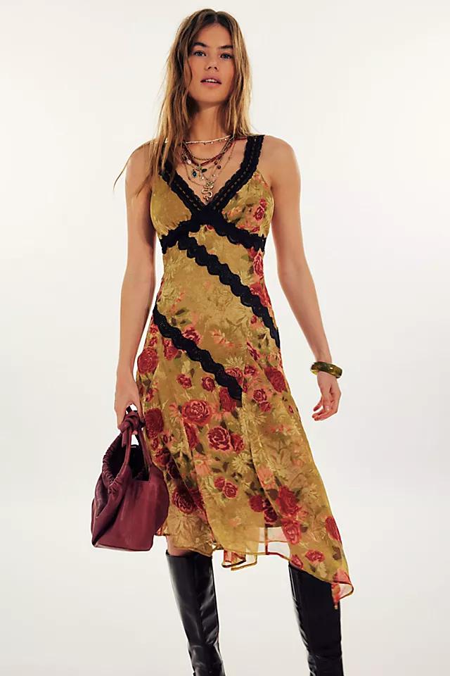 Fp Sırt Dekolteli Asimetrik Kesim Elbise