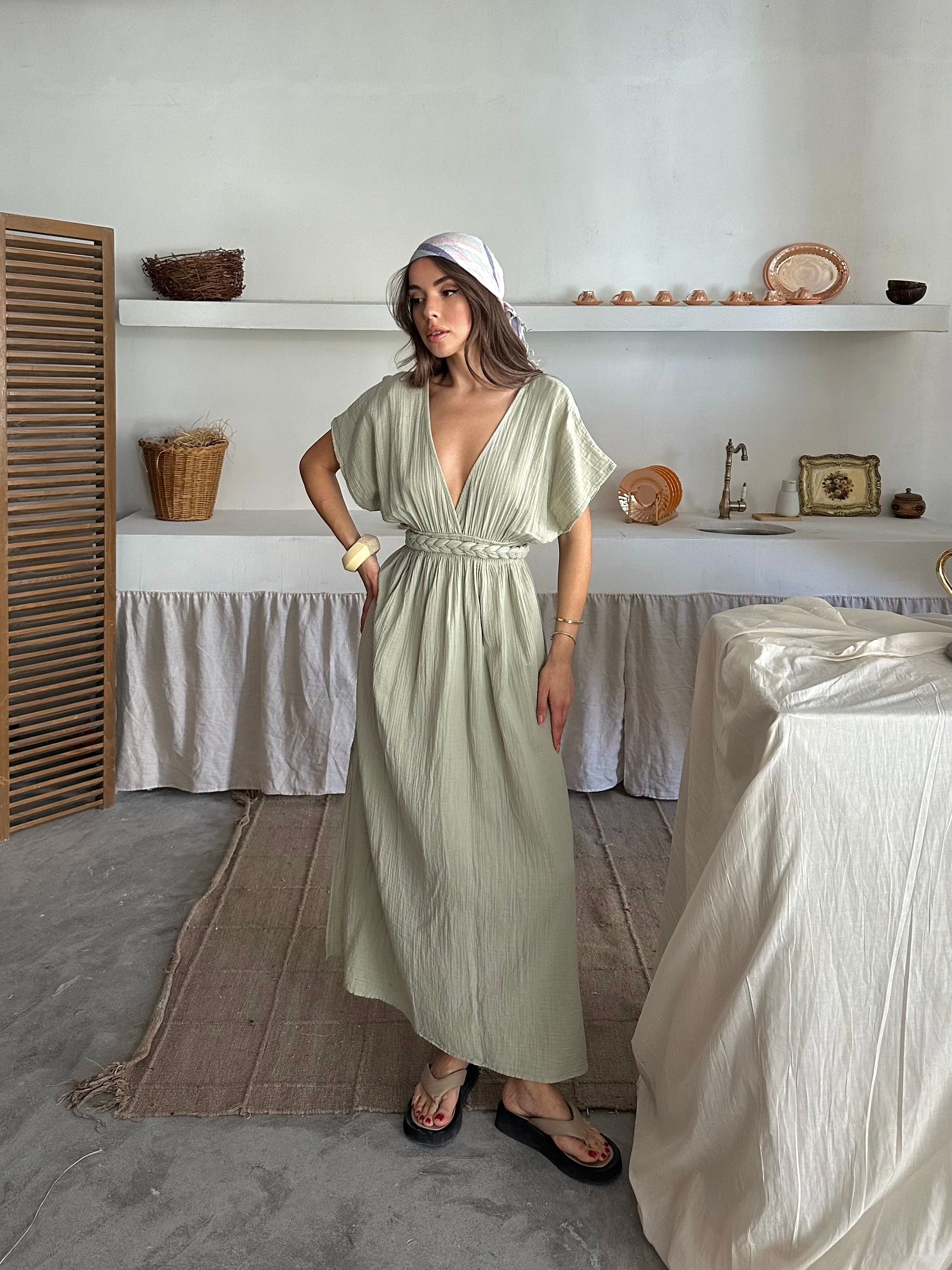 Emmy V Yaka Müslin Kumaş Elbise Mint
