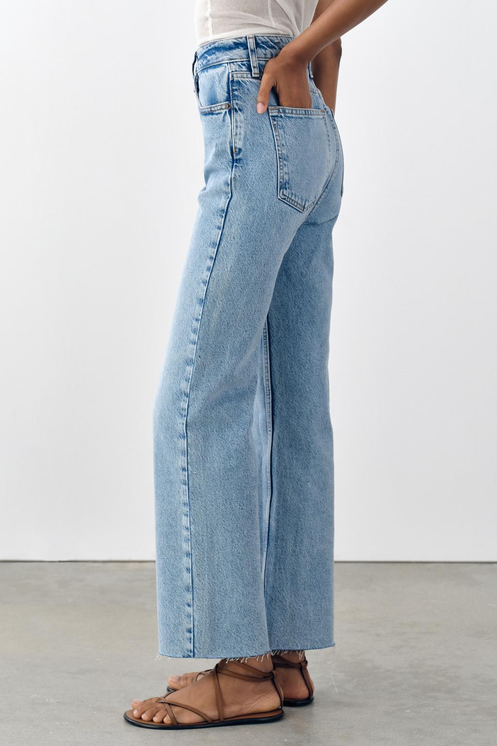 Zara Model Straight Jean