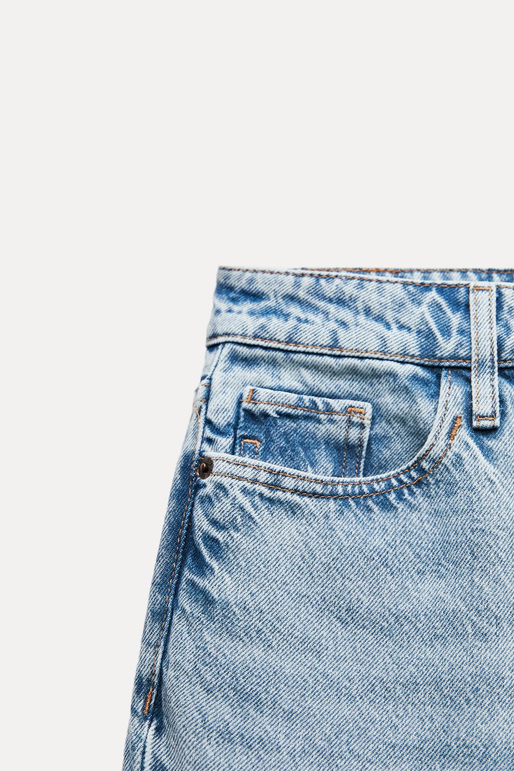 Zara Model Straight Jean