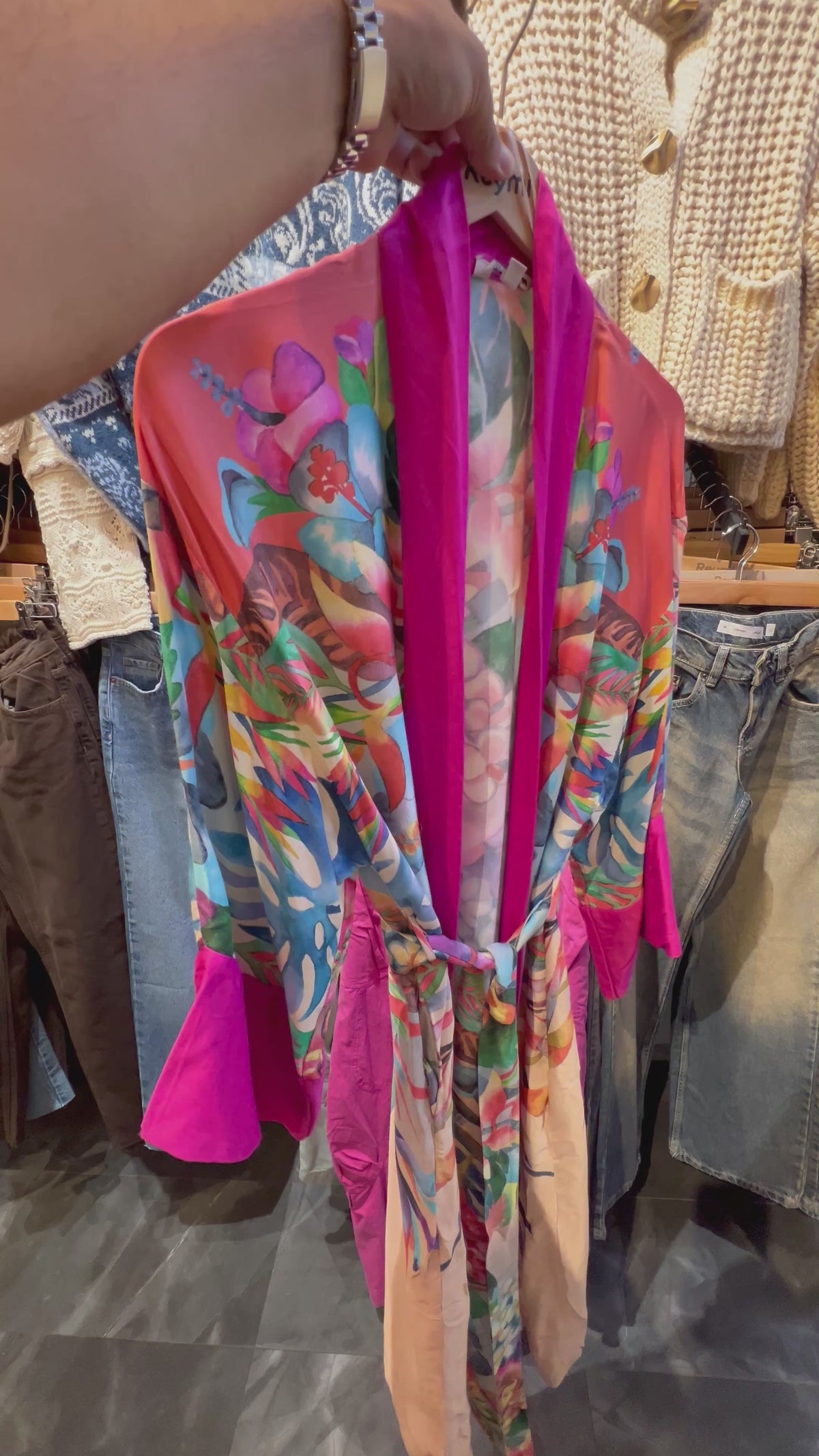 Blomstret Sateng Kimono