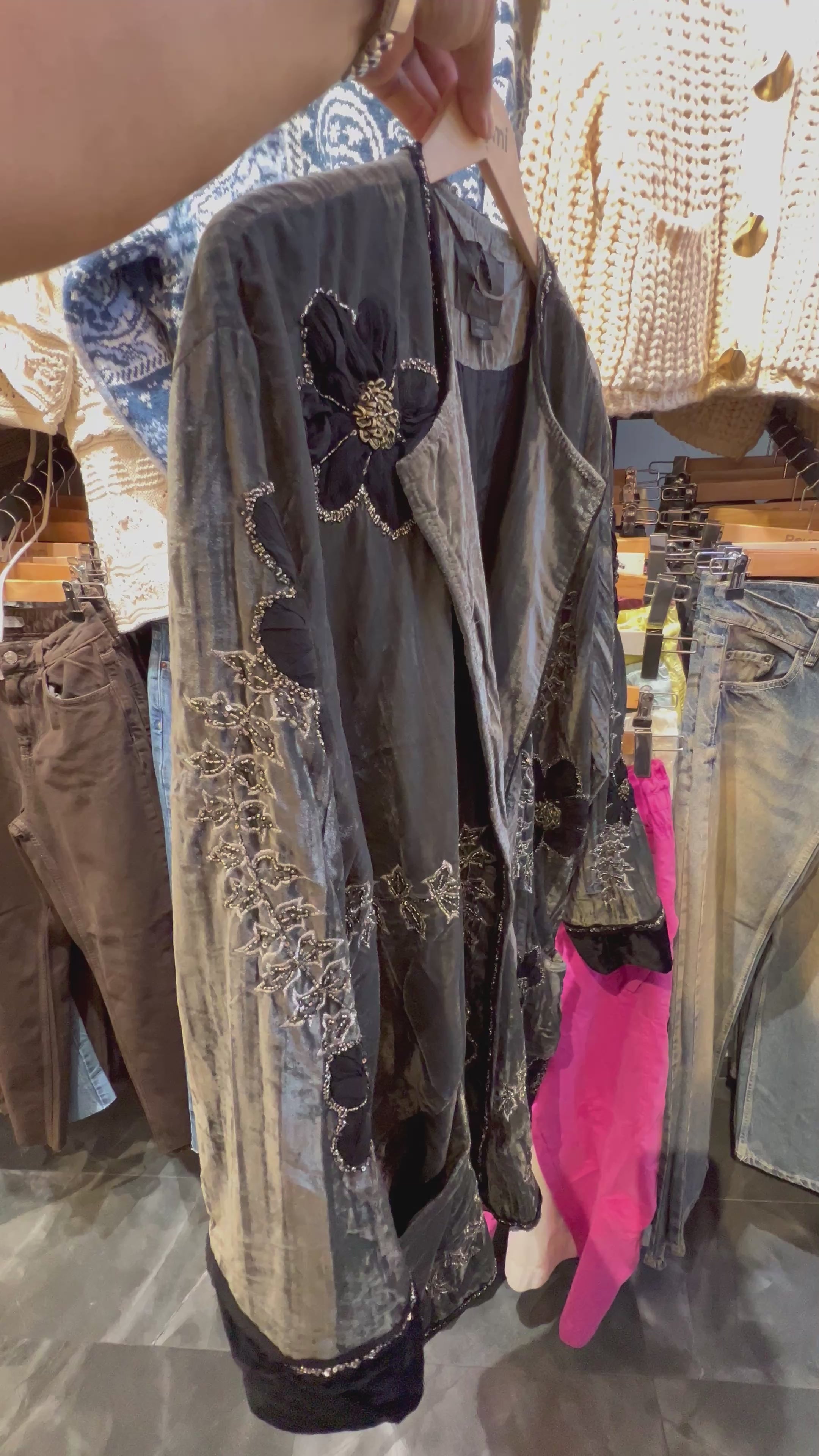 EMBROIDERED VELVET KIMONO COLLECTION LIMITED EDITION